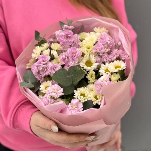 BOUQUET 038. С маленькими хризантемами и ароматной маттиолой
