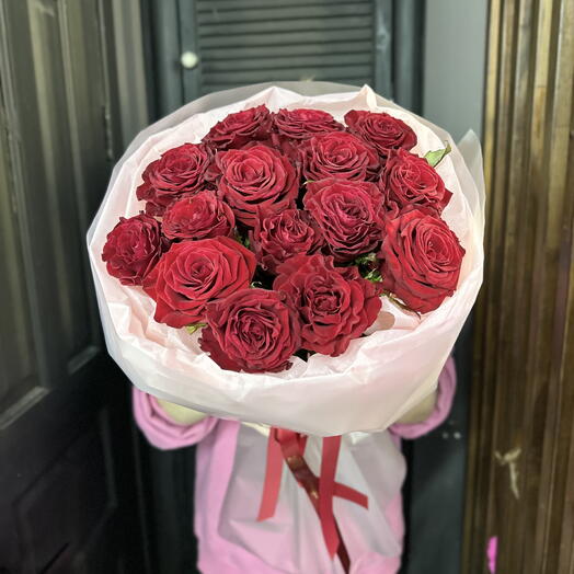 Букет из 15 красных роз
