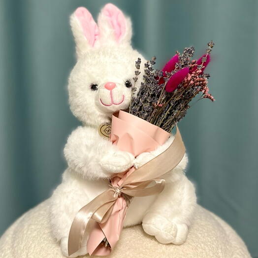 Мягкая игрушка зайяик с букетом /Подарок на 14 февраля, день рождения