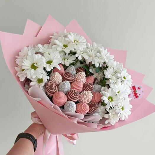Белоснежная хризантема, клубника в шоколаде 🌼