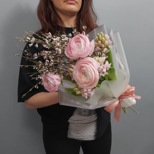 Нота сердца (гиацинты, ранункулюсы, гениста)