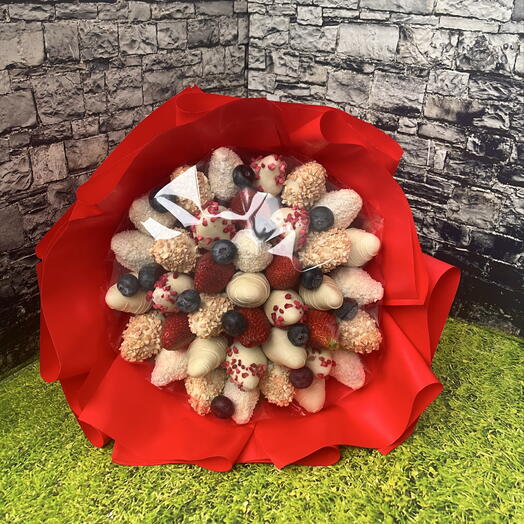Букет из клубники в шоколаде 🍓 «Ягодный шик»