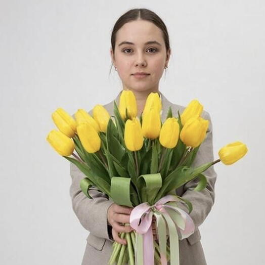 Корпоративные букеты на 8 марта