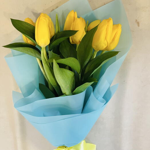 Букет с 9 тюльпанами