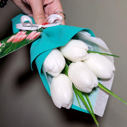 Букет из 5 мыльных тюльпанов