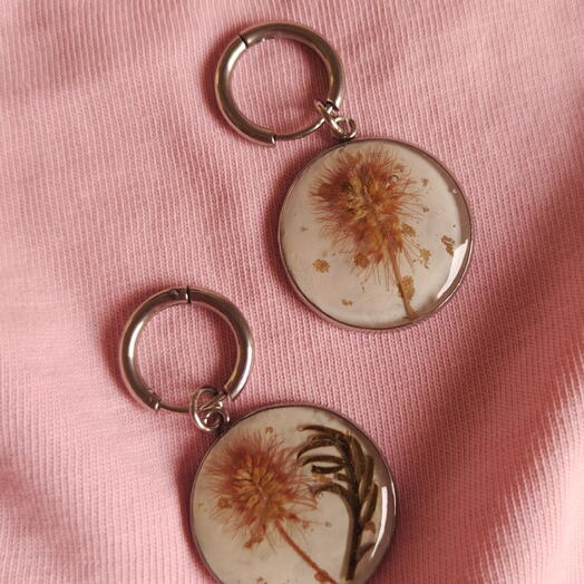 White earrings with flowers