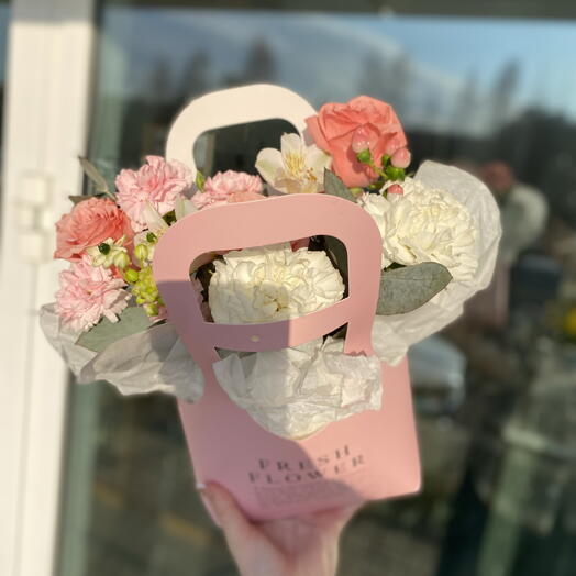 Композиция в сумочке в нежном оттенке🌸
