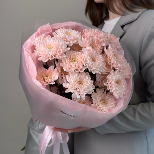 Букет из 3 розовых кустовых хризантем