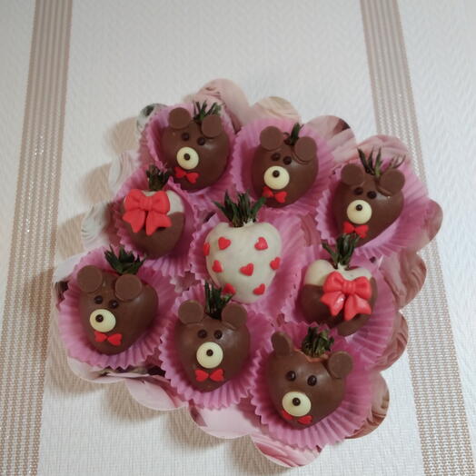 Клубника в бельгийском шоколаде детям 🎀