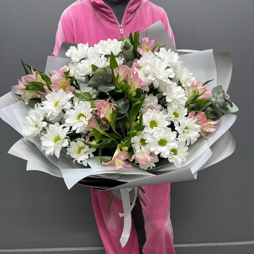 Хризантема белая и альстромерия розовая 🌸