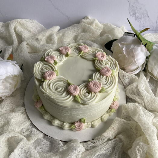 Торт с розочками 🌹🥀