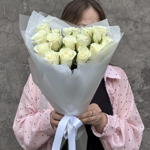 Букет из 15 белых роз