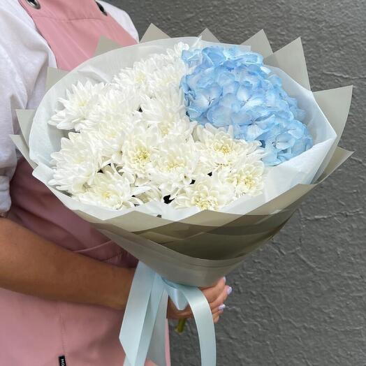 Цветочный вальс( гортензия и кустовая  хризантема )🌼🌼