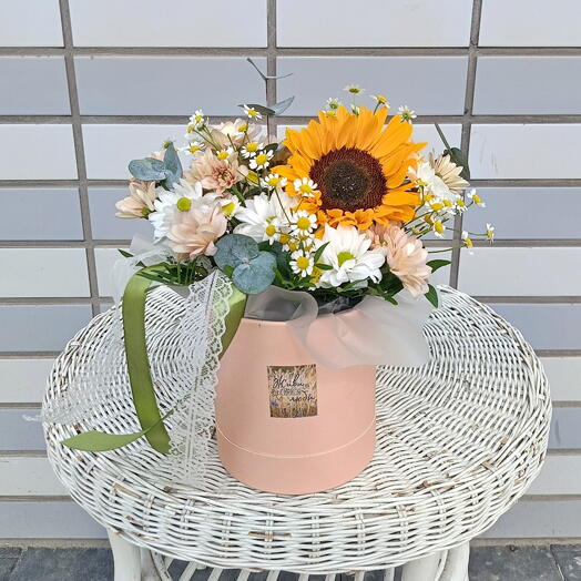 Тёплый привет🌻Шляпная композиция  с подсолнухом и Хризантемой 🧡Хризантема кустовая Подсолнухи Ромашки Ромашка