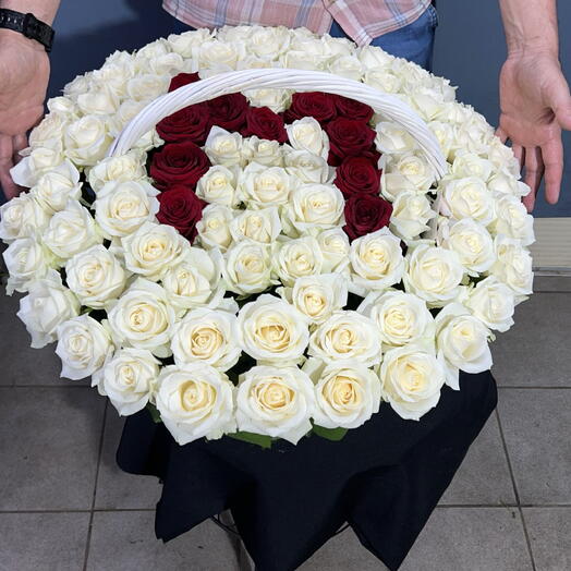 🌹101 КРУПНАЯ БЕЛАЯ РОЗА В КОРЗИНЕ С ПОСЛАНИЕМ🌹