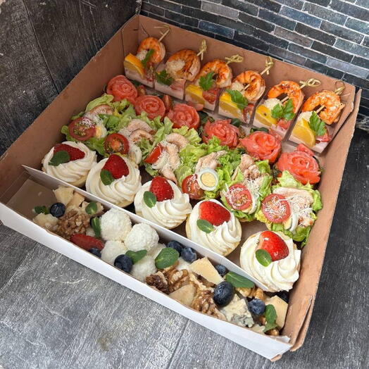 Бокс с закусками игристое макси