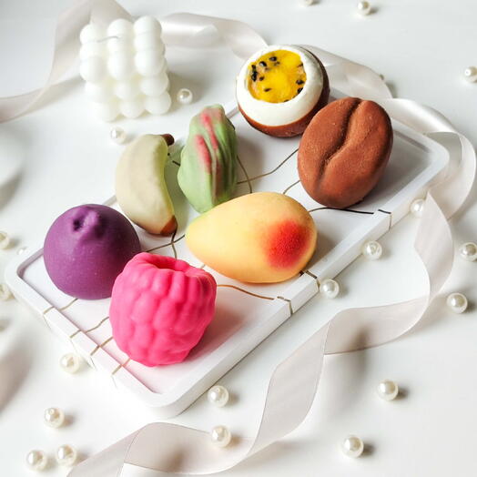 Корпусные пирожные «Все вкусы»: малина, черника, кофе, манго, банан, кокос, фисташка