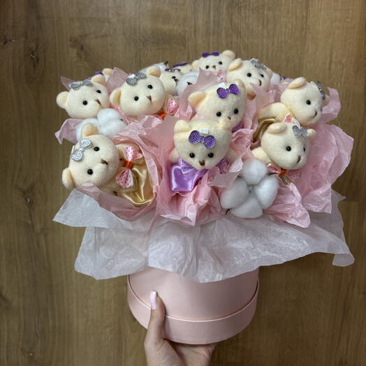 композиция с игрушечными мишками