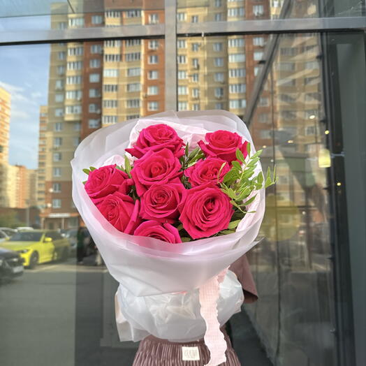 Букет из роз «Love is»