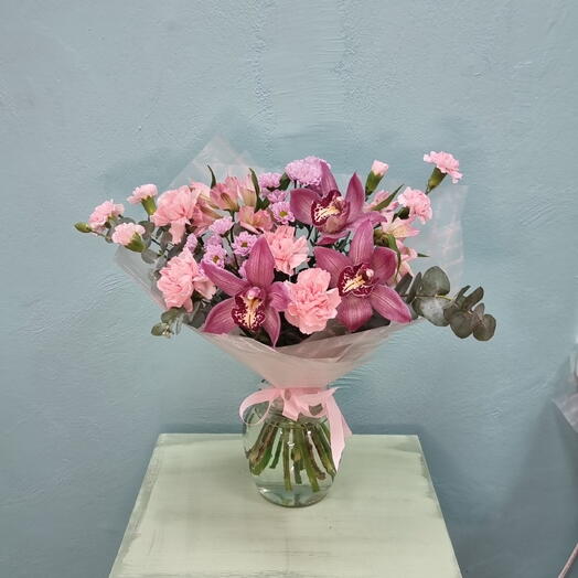 Букет из орхидеи, диантуса и альстромерии 
Мечта