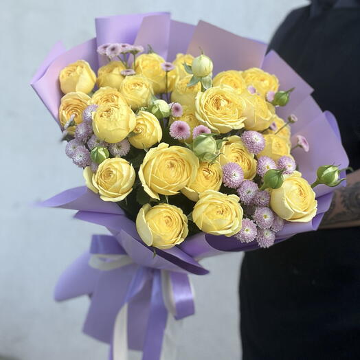 Happiness️ Букет с пионовидной розой и Сантини