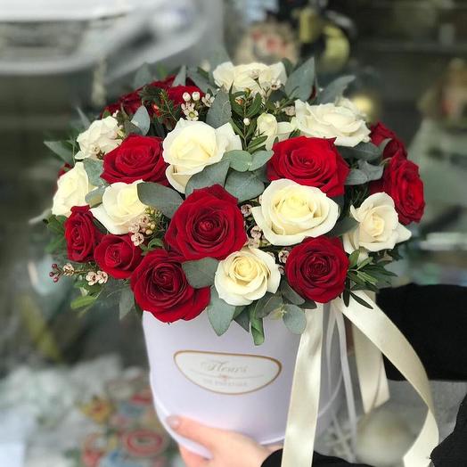 Розы в Коробке 00340