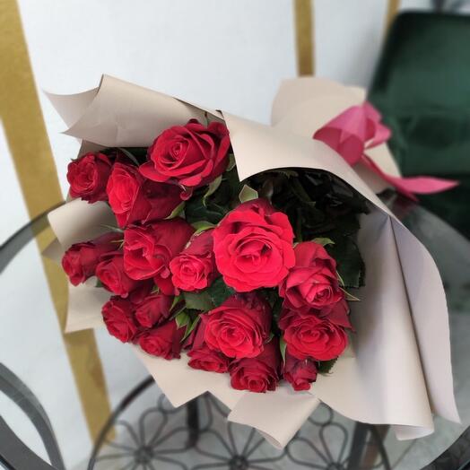 17 rosas rojas