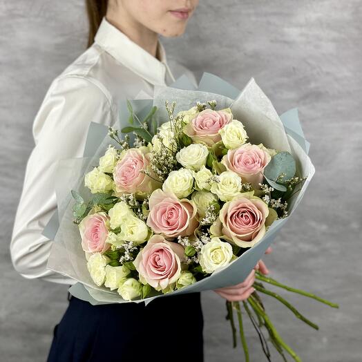 Ramo de rosas Blanche
