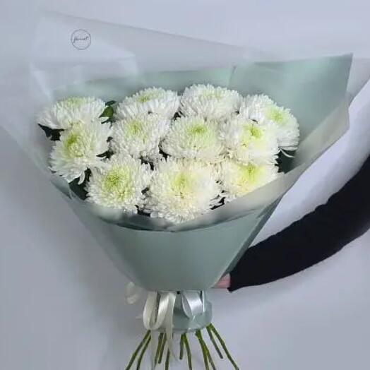 Букет из 11 хризантем