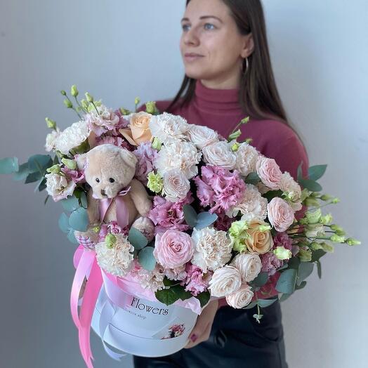 Подарок 2в1 Мишка в коробке с цветами