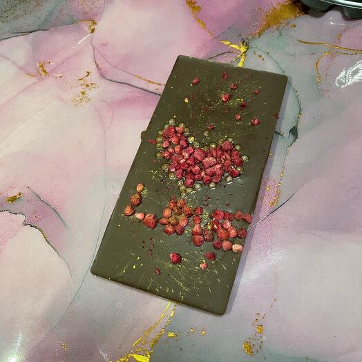 Плитка из бельгийского молочного шоколада love