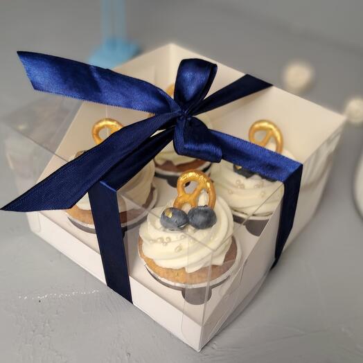 Juego de 4 cupcakes con bayas frescas