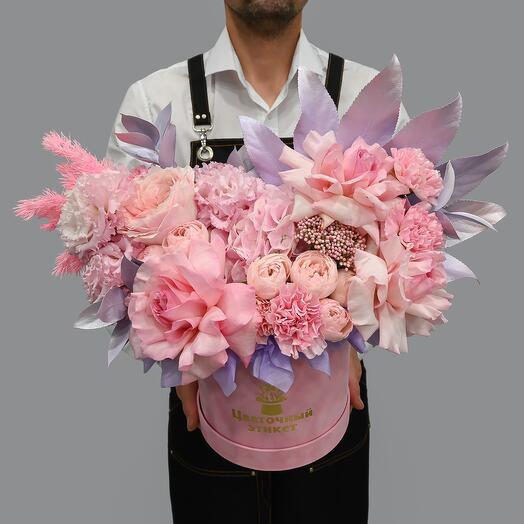 Ramo fragante en Caja de sombrero con Hortensia y peonía rosa