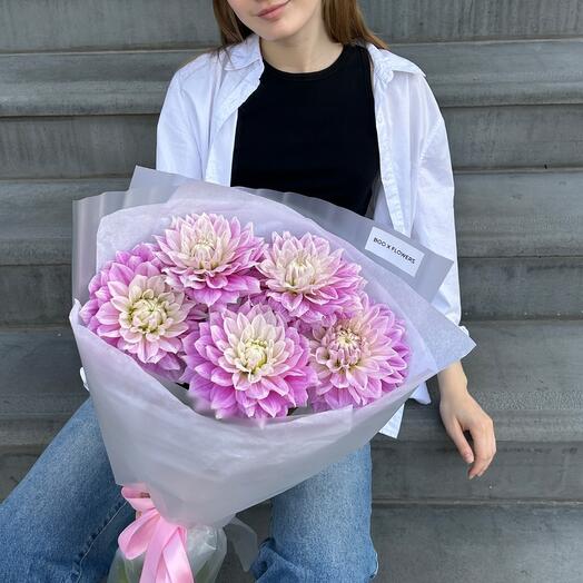 Букет из георгин M