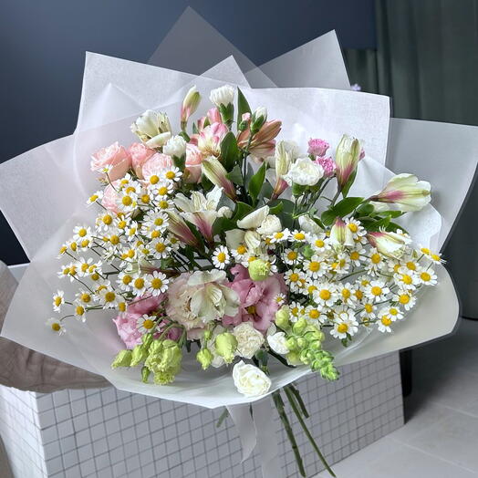 Bukiet mieszany z rumiankeim