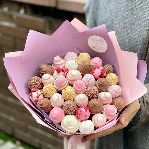Chocolate-covered strawberries 600 Summer