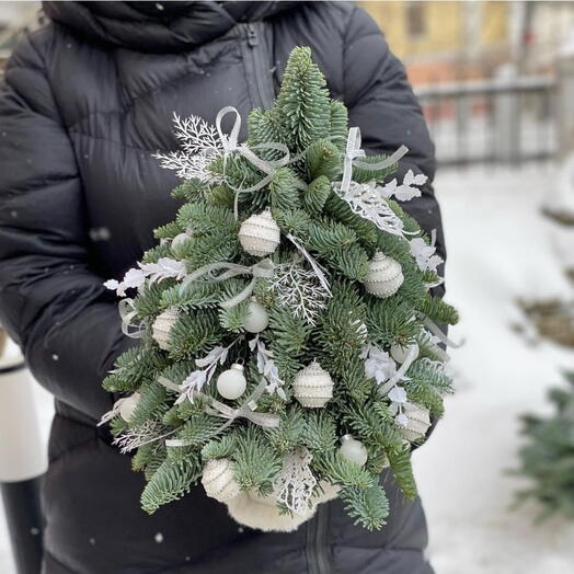 White Christmas tree small