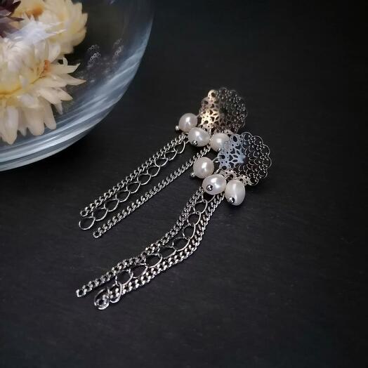 Серьги-гвоздики с речным жемчугом