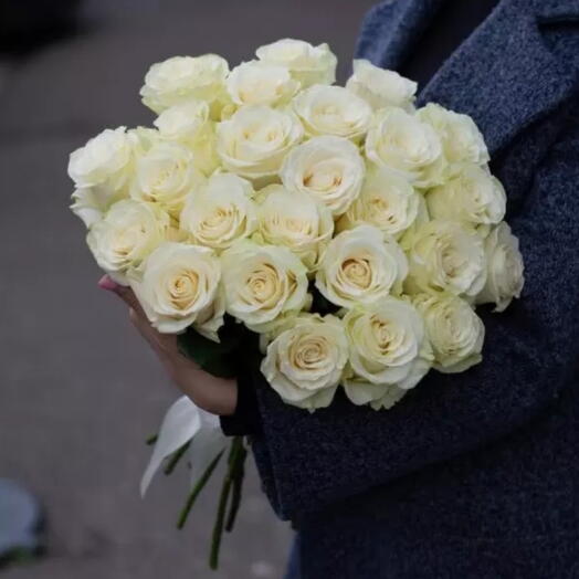 Ramo de 25 rosas blancas