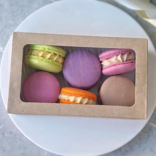 Assorted macarons 6 pieces
