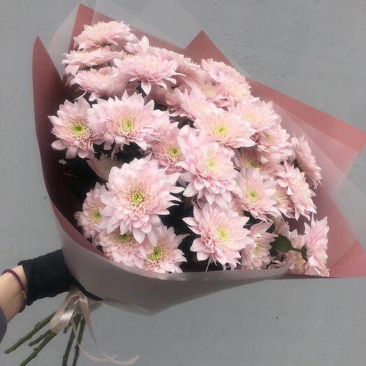 Букет из 7 нежных кустовых хризантем