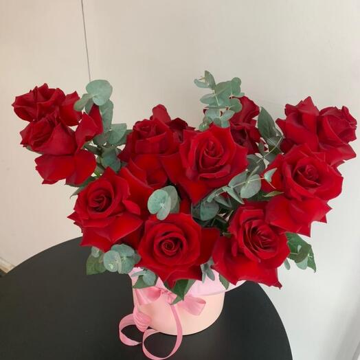 Цветочная композиция из роз ️🌹