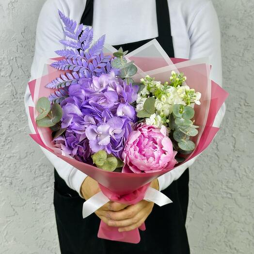 Bouquet of peony, hydrangea and mattiola