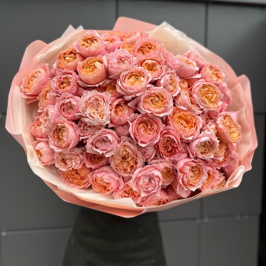 25 веток пионовидных кустовых роз Джульетта