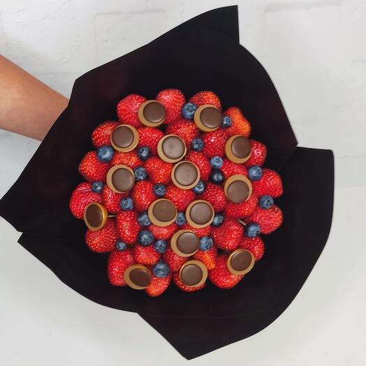 Strawberry bouquet Toffifee / new