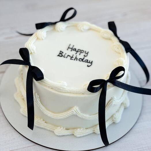 Торт 1,3 кг Ламбет с рюшами и бантиками на день рождение девушке