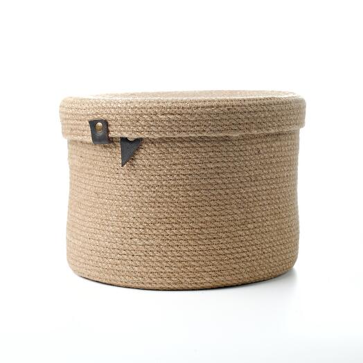 Basket with lid