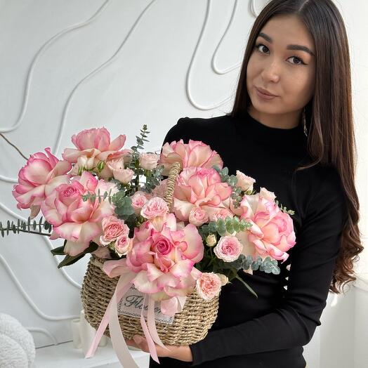 Композиция в корзине