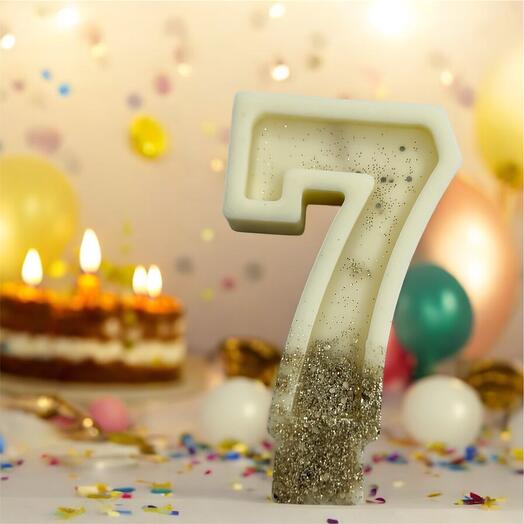 Свеча для торта «7»