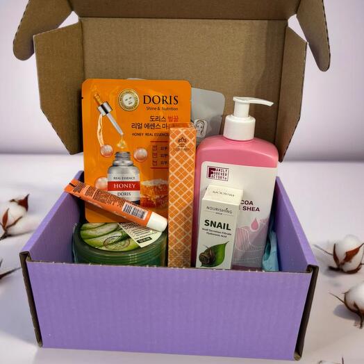 Роскошный подарочный набор корейской косметики "Premium Care Box"